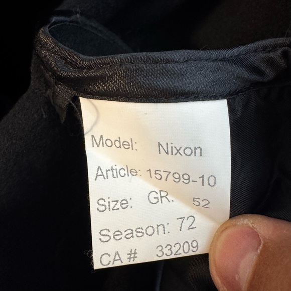 Strellson Elegant Black Outerwear - Picture 3 of 3